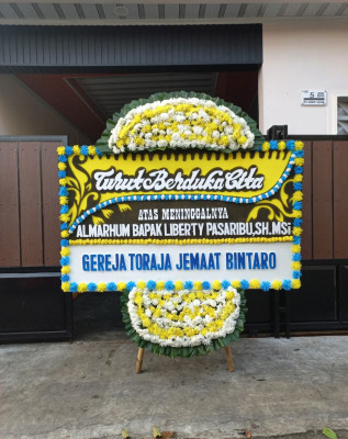 Papan Bunga Duka di Sukagumiwang